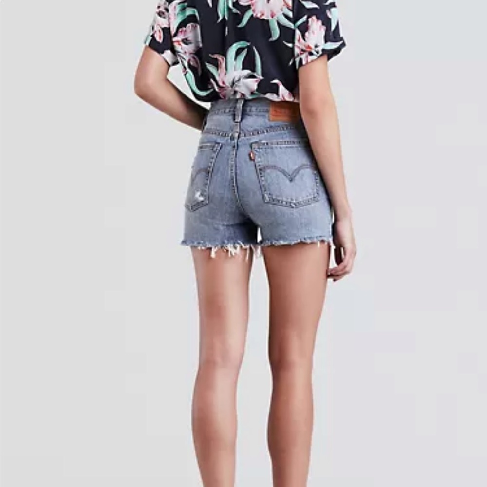 Levi Strauss & Co. High Rise 501 Wedgie Short | 25